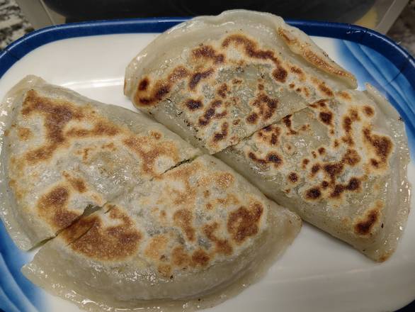 6. Chives Dumpling 韭菜盒子